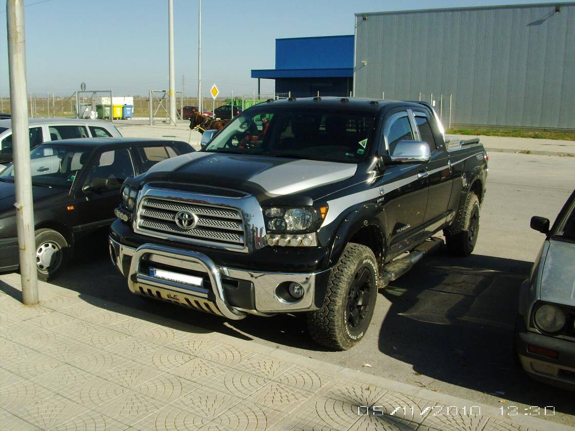 Toyota Tundra - Мултимедия, паркторник, аудио система Hertz