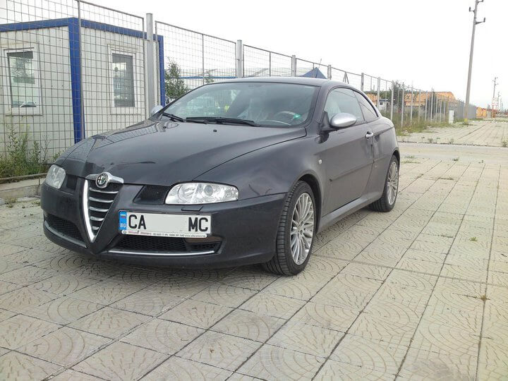 Alfa Romeo GT - мултимедия Pioneer AVH-P4200DVD, камера за заден ход