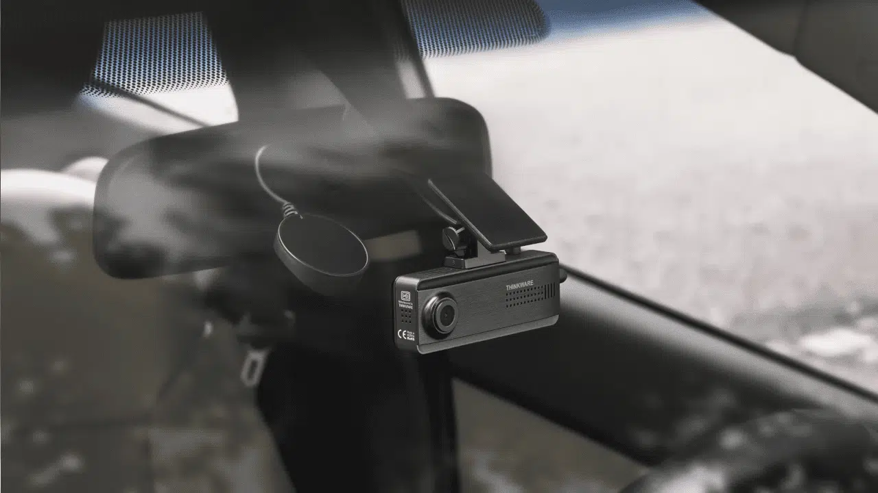 Видеорегистратор Thinkware F200 PRO Front camera image 4