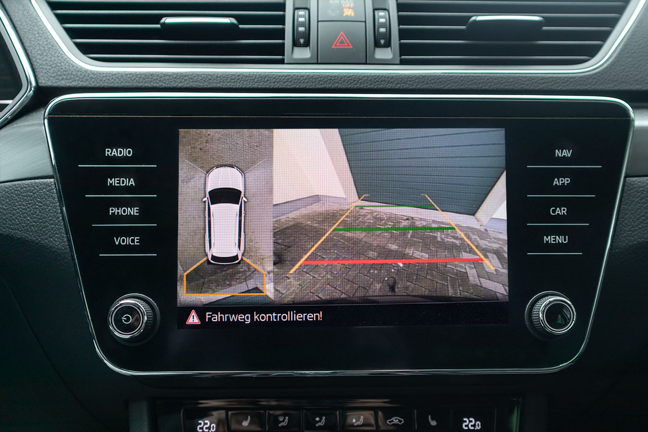 Камера за задно виждане Retrofit за Skoda Superb 3V 2015- ,Kufatec 41559 image 5